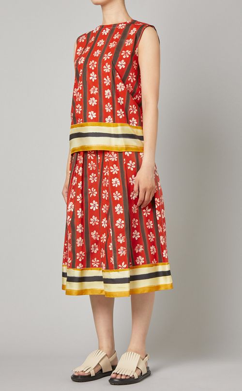 フラワープリントノースリーブブラウス