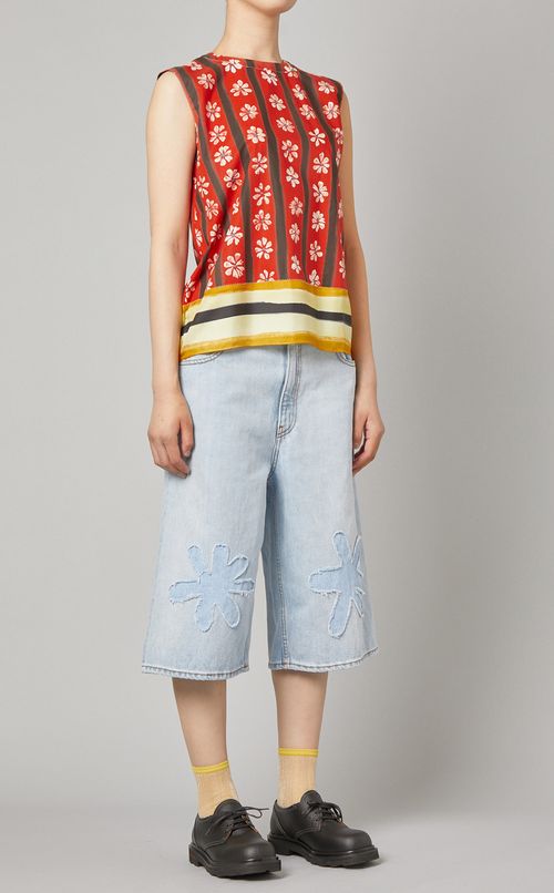 フラワープリントノースリーブブラウス