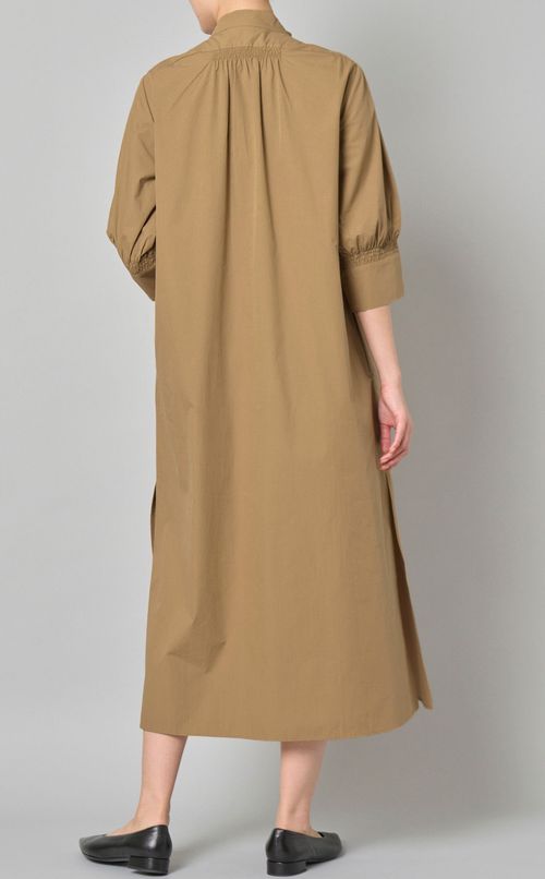 コットンスタンドカラーギャザーワンピース