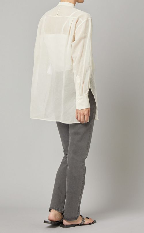 ノーカラーピンタックブラウス