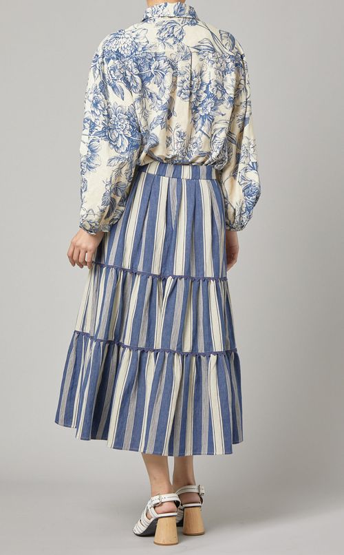 ストライプティアードスカート