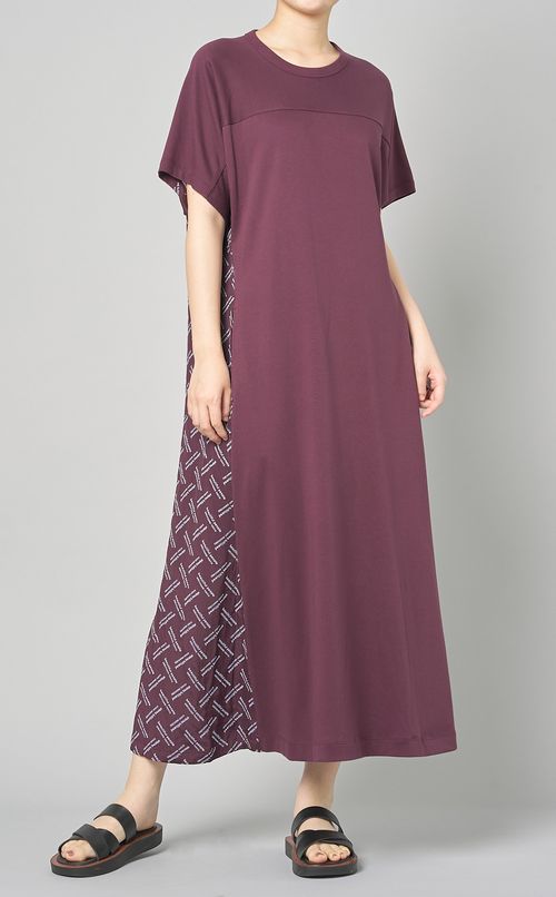 ロゴジャカードフレアワンピース