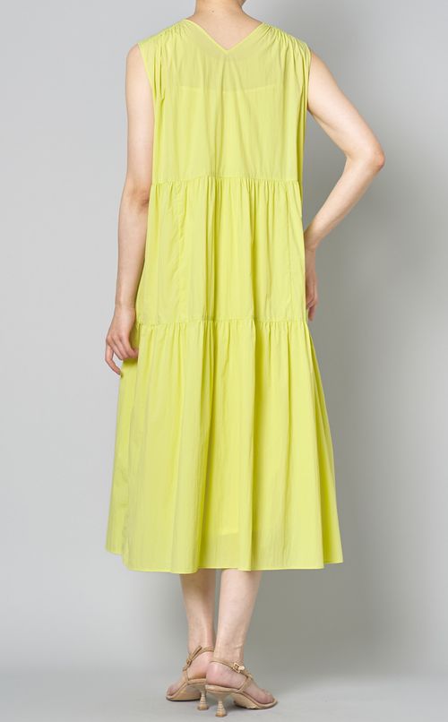 スリーブレスティアードワンピース