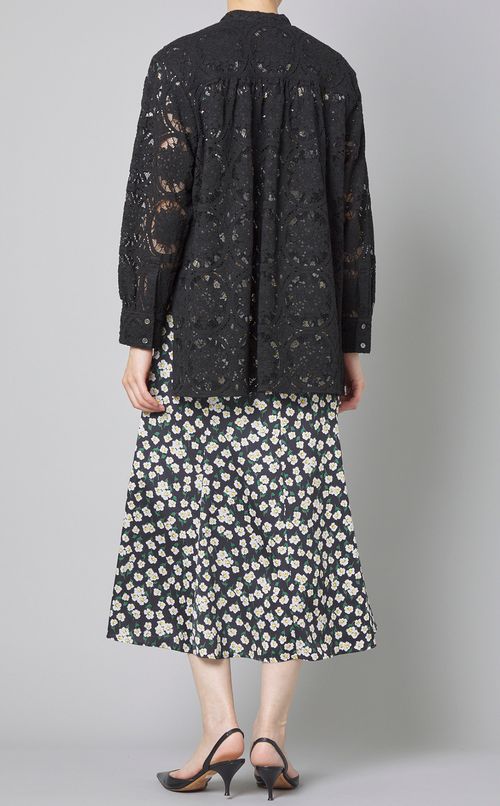 コードレースロングシャツ