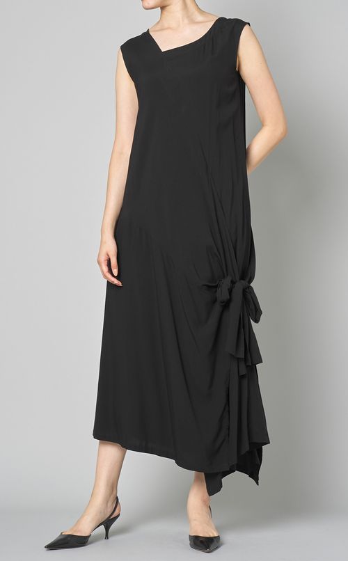 ノットディテールノースリーブワンピース