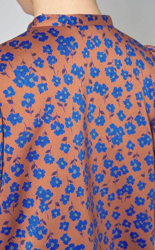 フラワープリントスキッパーブラウス