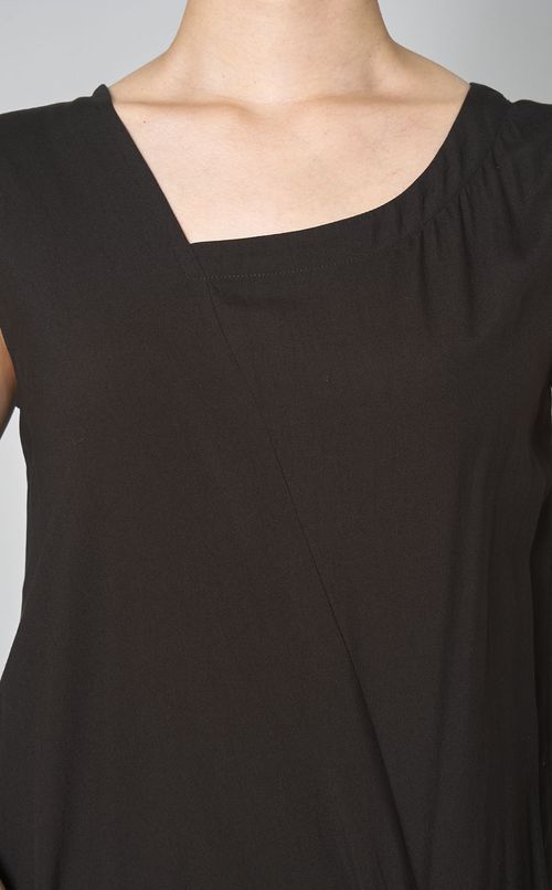 ノットディテールノースリーブワンピース