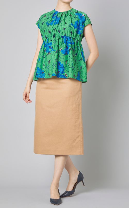 サスペンダー付Iラインスカート