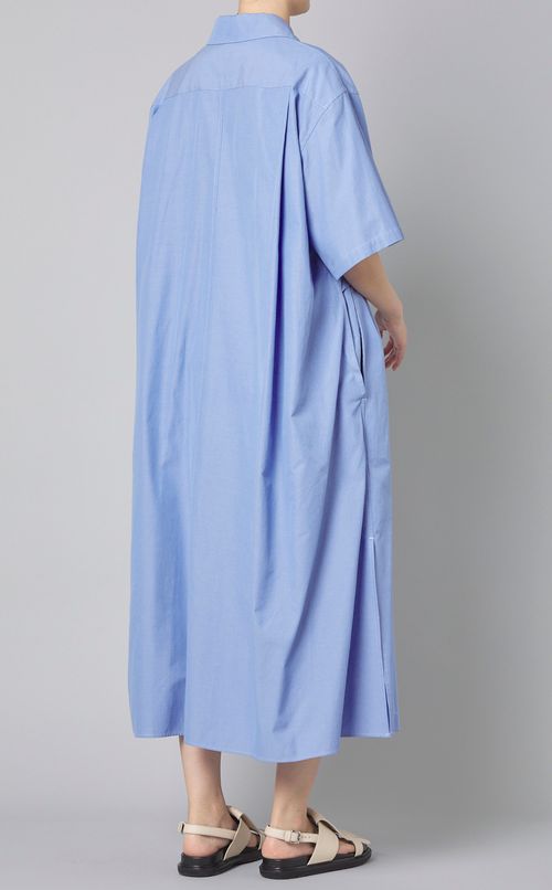 カットアウトフロントシャツワンピース