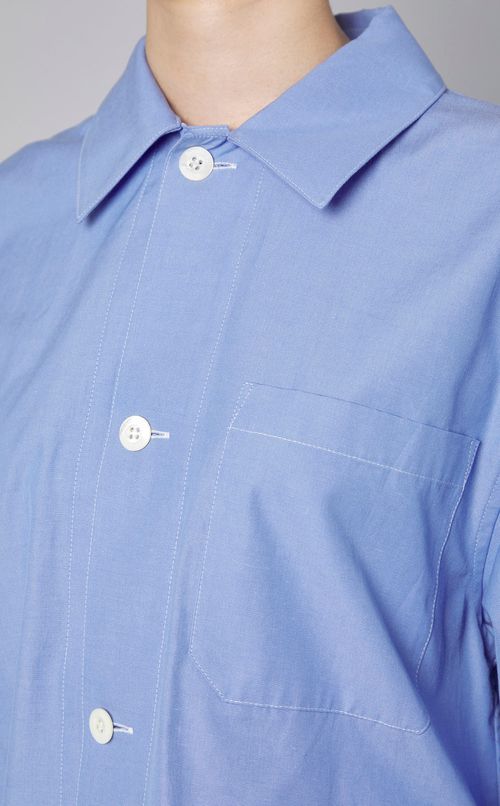 カットアウトフロントシャツワンピース