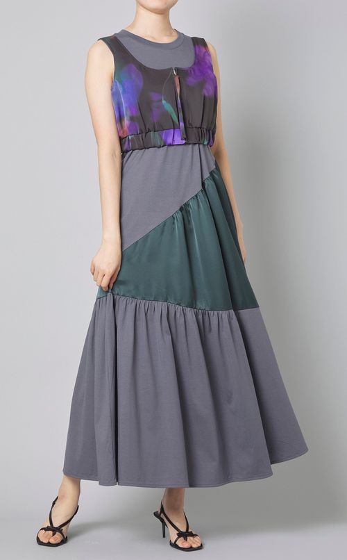 フラワープリントジップショートトップス