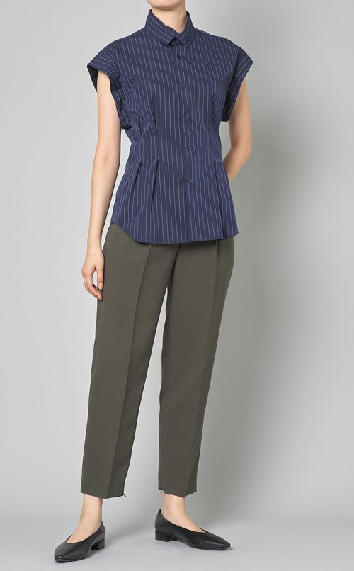 センタープレスストレートパンツ