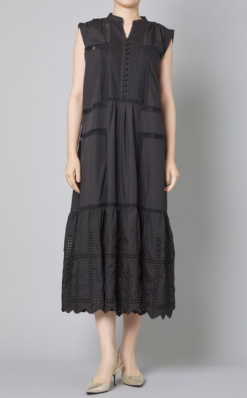 スカラップ刺繍ワンピース