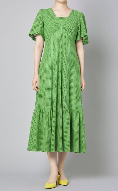 カットワークレースワンピース