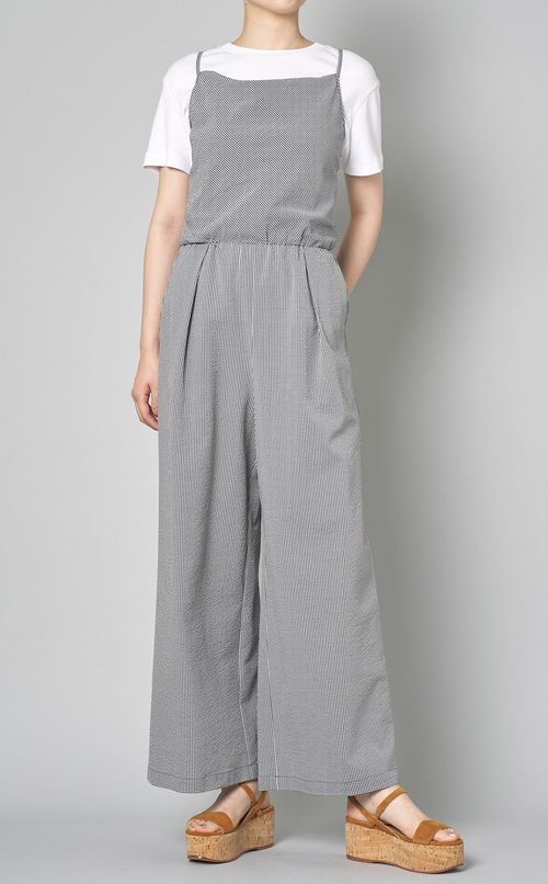 スリーブレスサッカージャンプスーツ