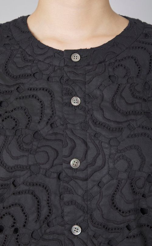 エンブロイダリースリーブレスサロペット