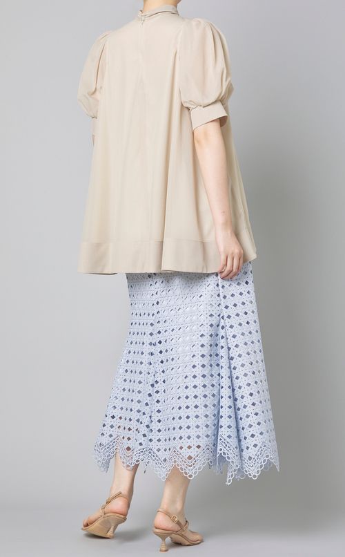 バックリボンシアーブラウス