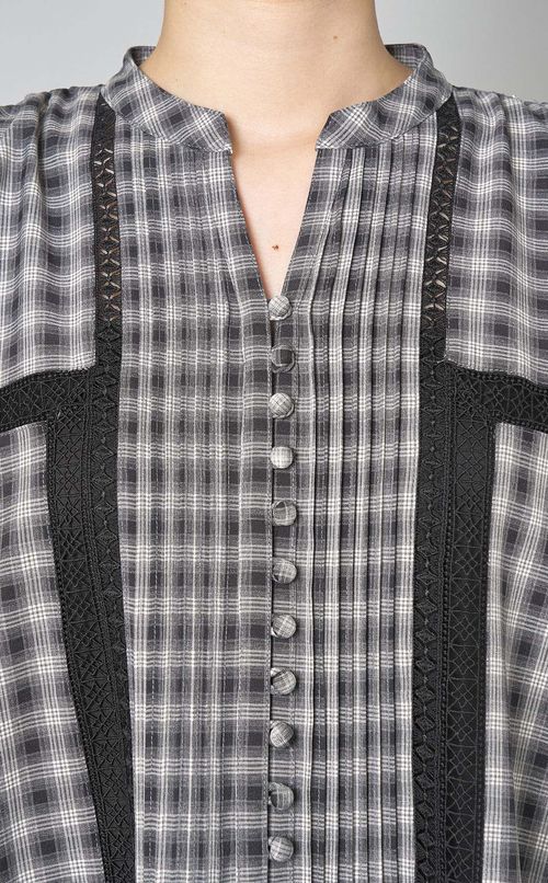 スカラップ刺繍ワンピース