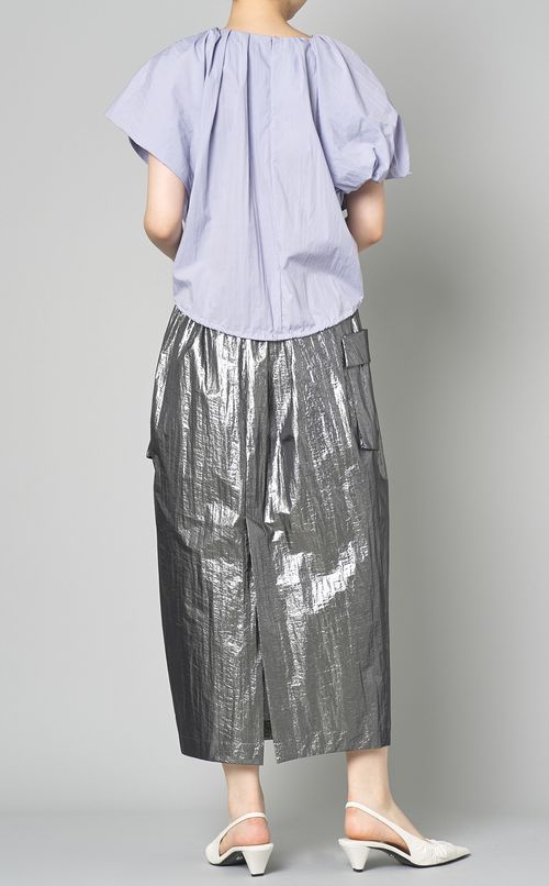 アシンメトリークロップドブラウス