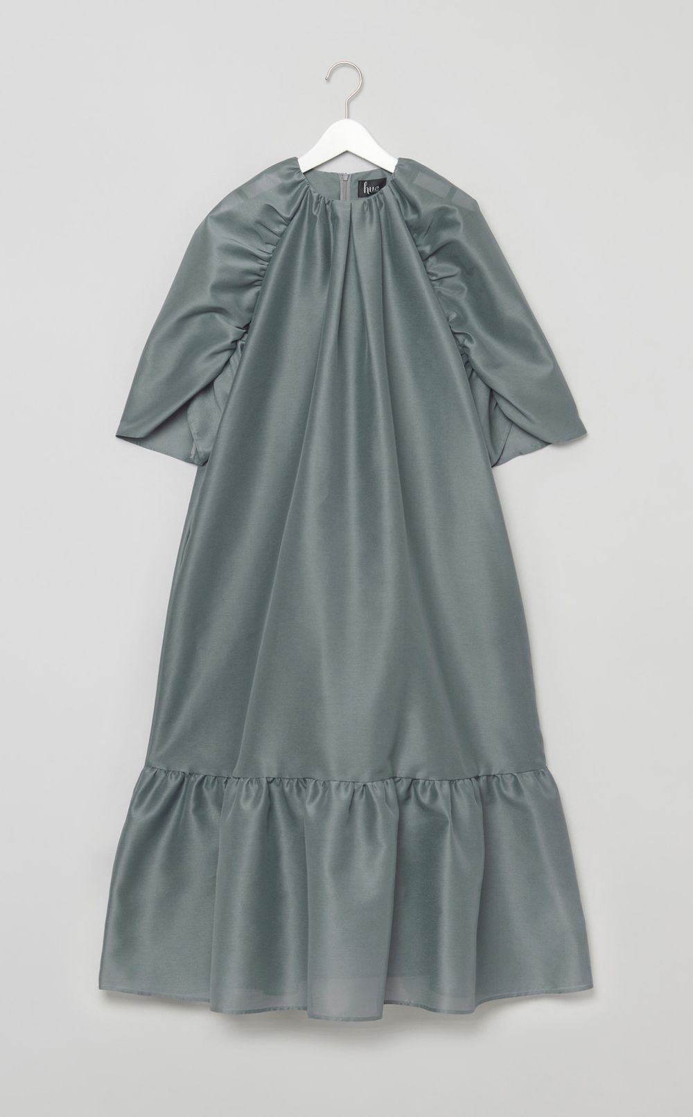 ボリュームスリーブオーガンジードレス