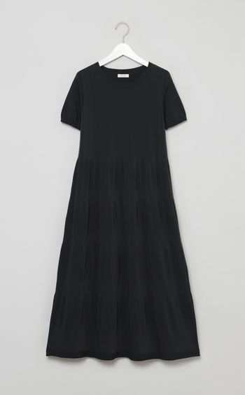 ハーフスリーブフレアワンピース