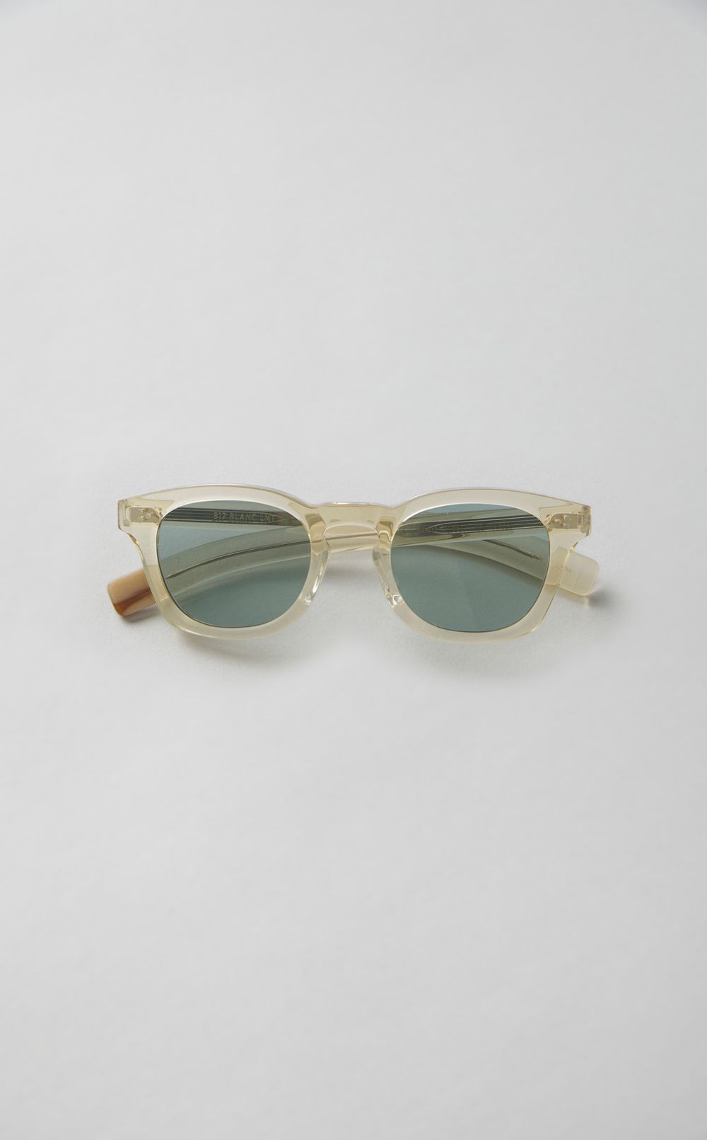 BE011サングラス