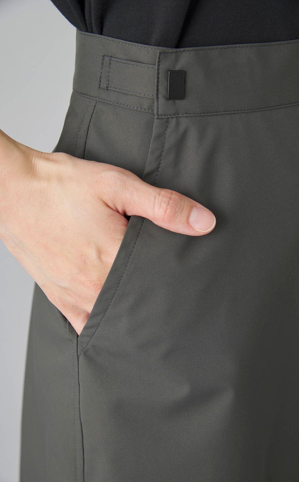 チュールレイヤードナイロンスカート