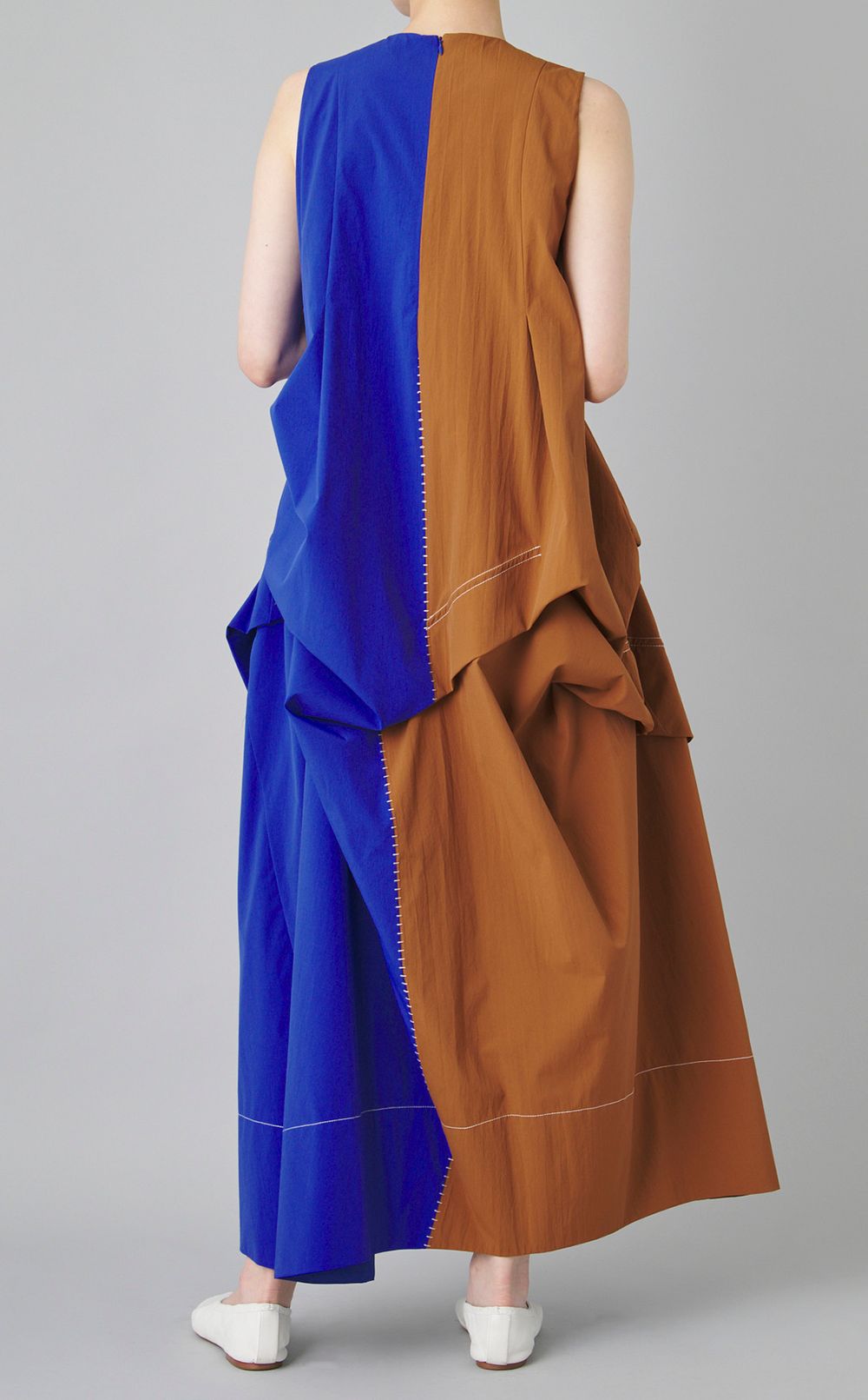 ステッチタックコクーンワンピース