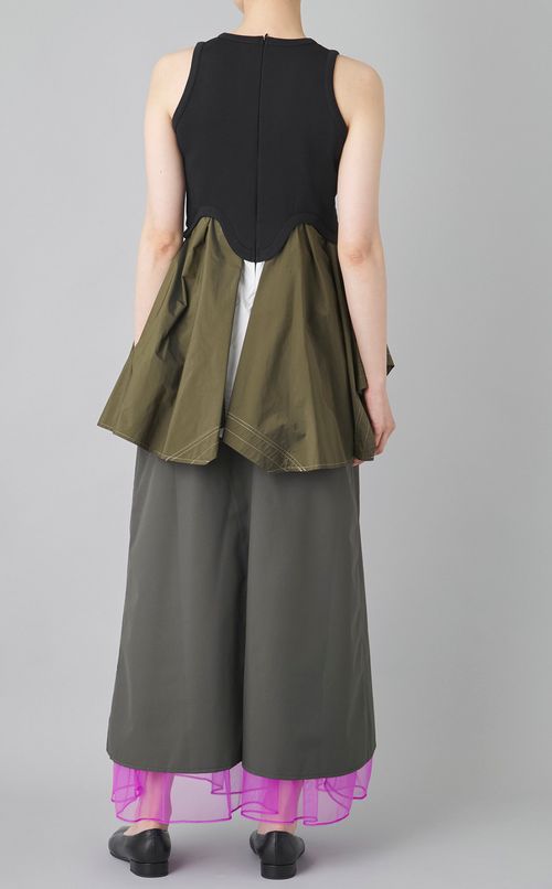 イレギュラーヘムトップス