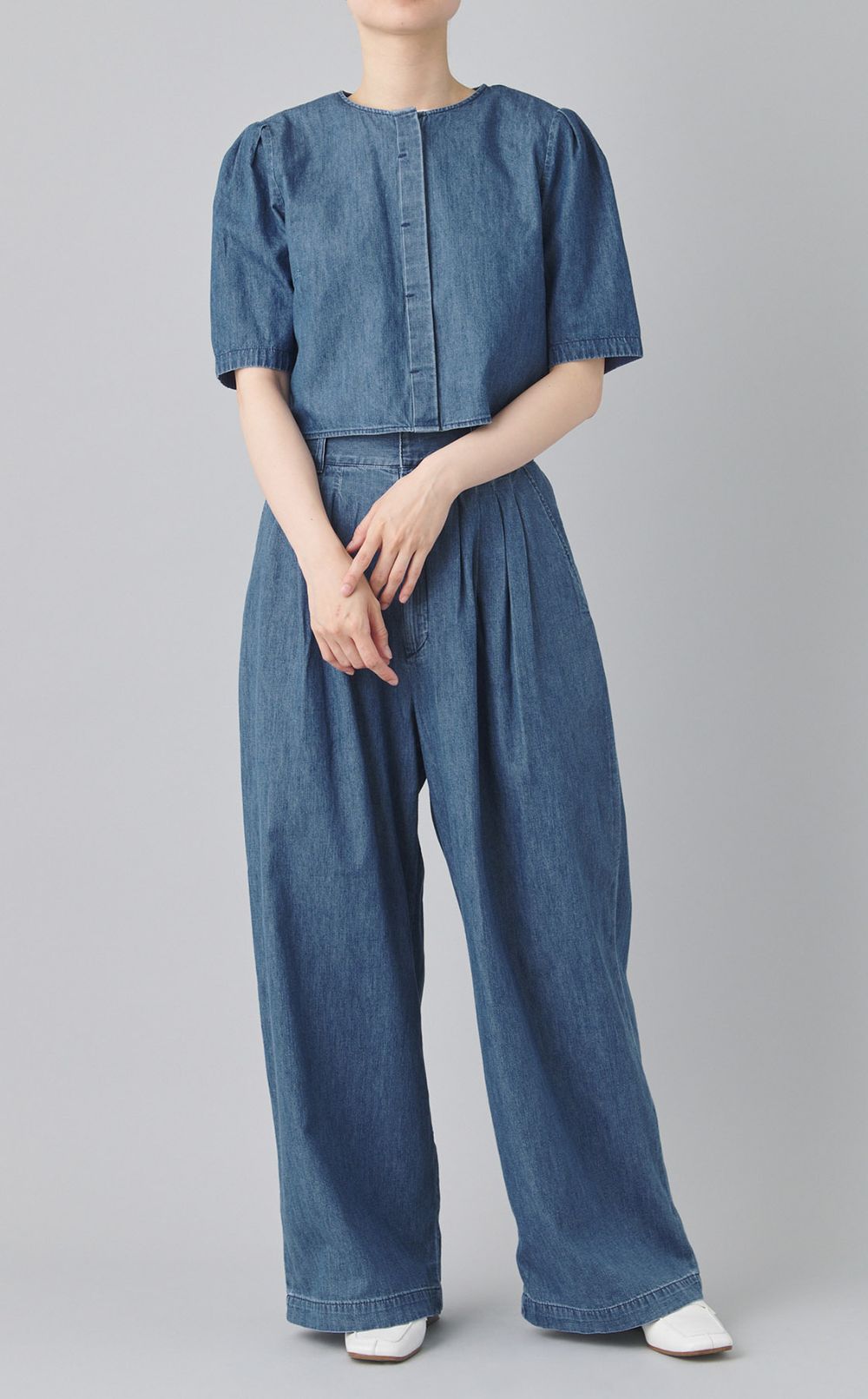 ライトデニムパフスリーブブラウス