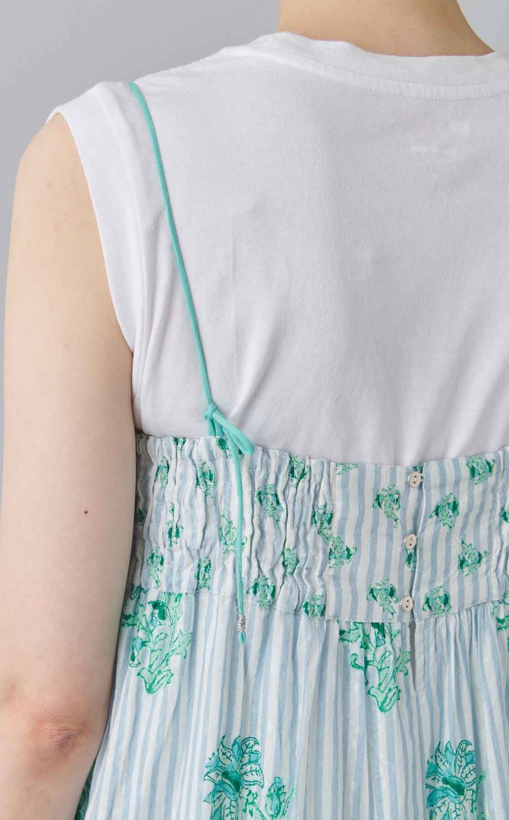 フラワープリントキャミソールドレス