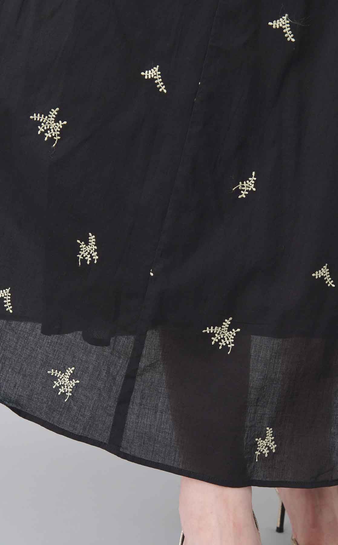 ne Quittez pas｜エンブロイダリーVネックワンピース