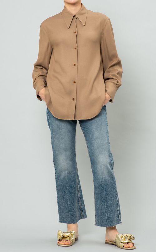 デザインボタンレーヨンブラウス