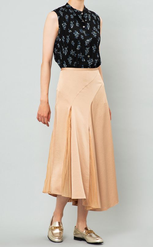 バイアスカットドレープスカート