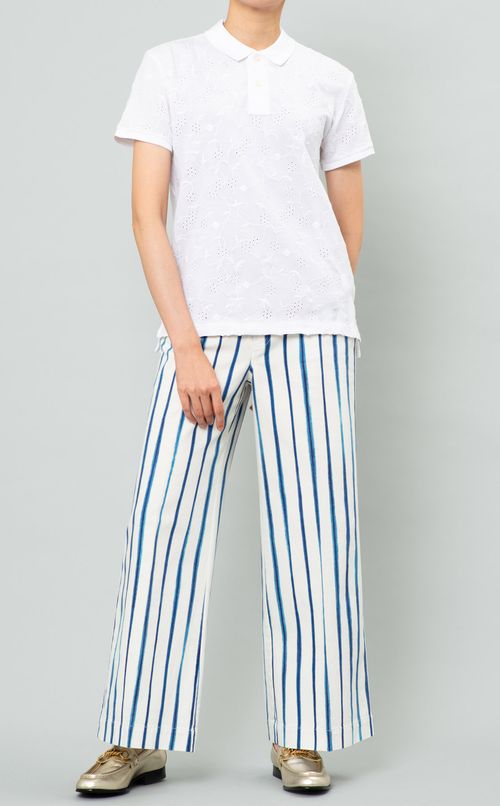 フラワーエンブロイダリーポロシャツ