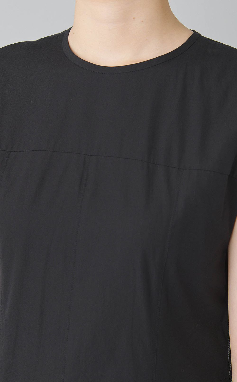 コットンヘムフレアドレス