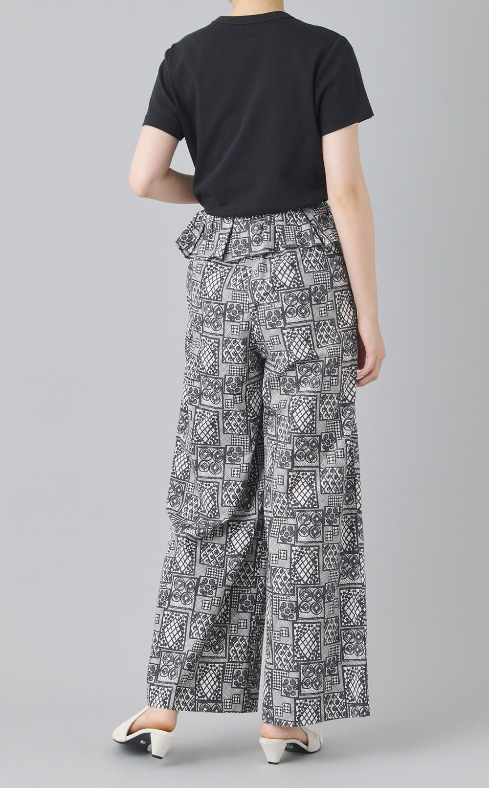 パッチワークレースプリントフリルパンツ