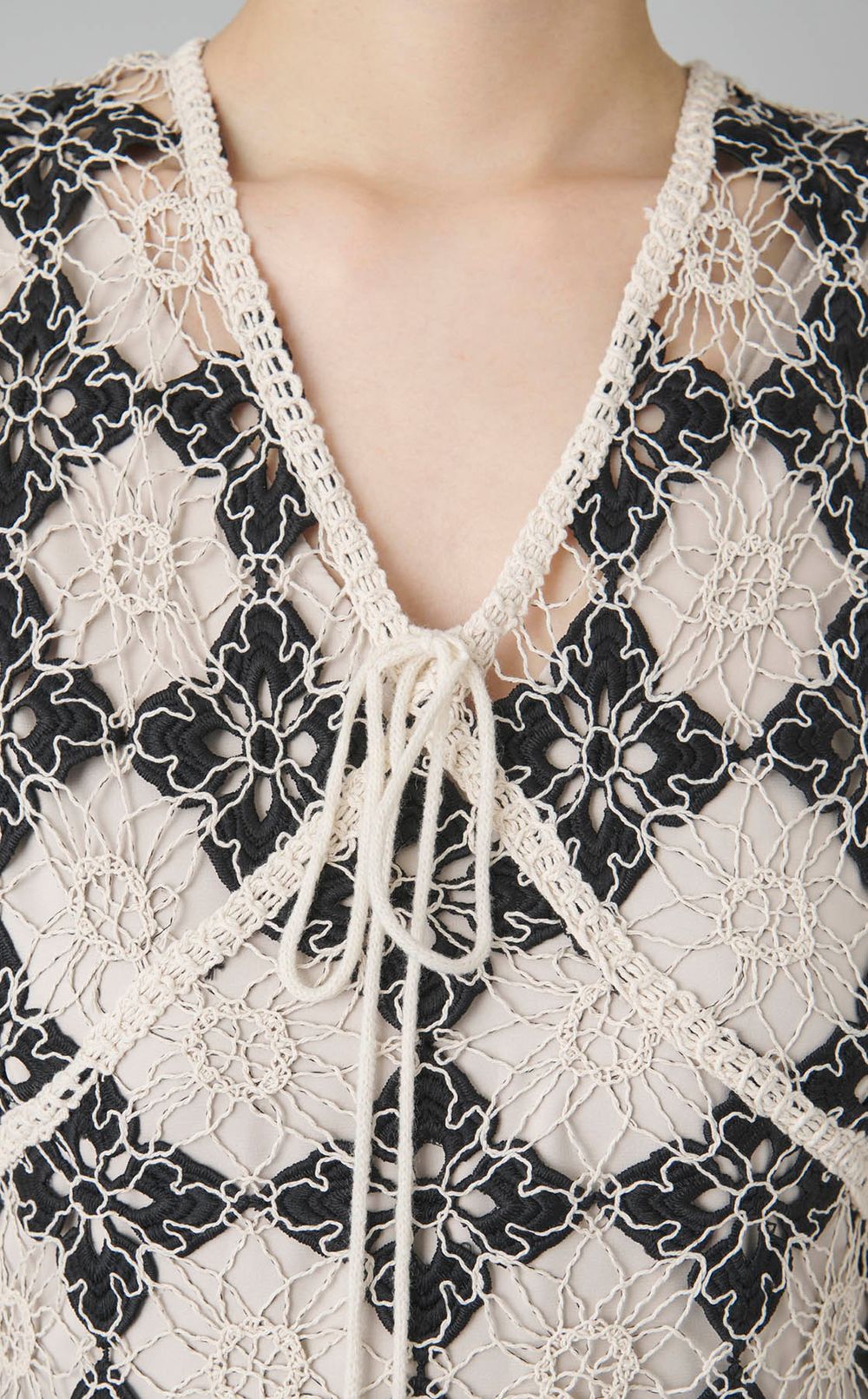 ケミカルコードレースワンピース