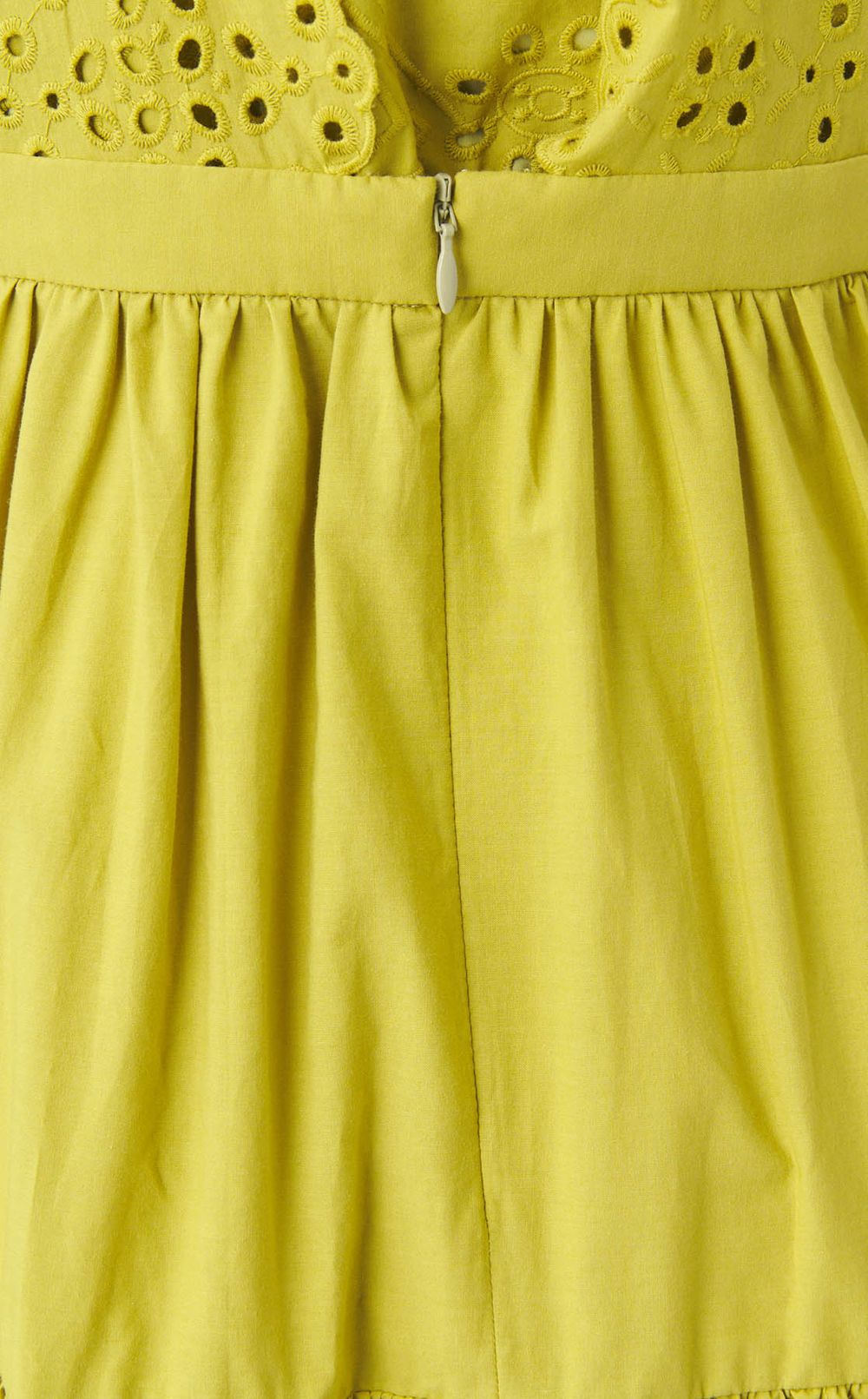 スカラレースカットワークワンピース