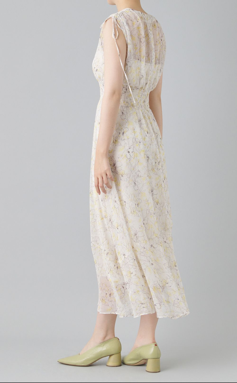 ラインフラワープリントワンピース