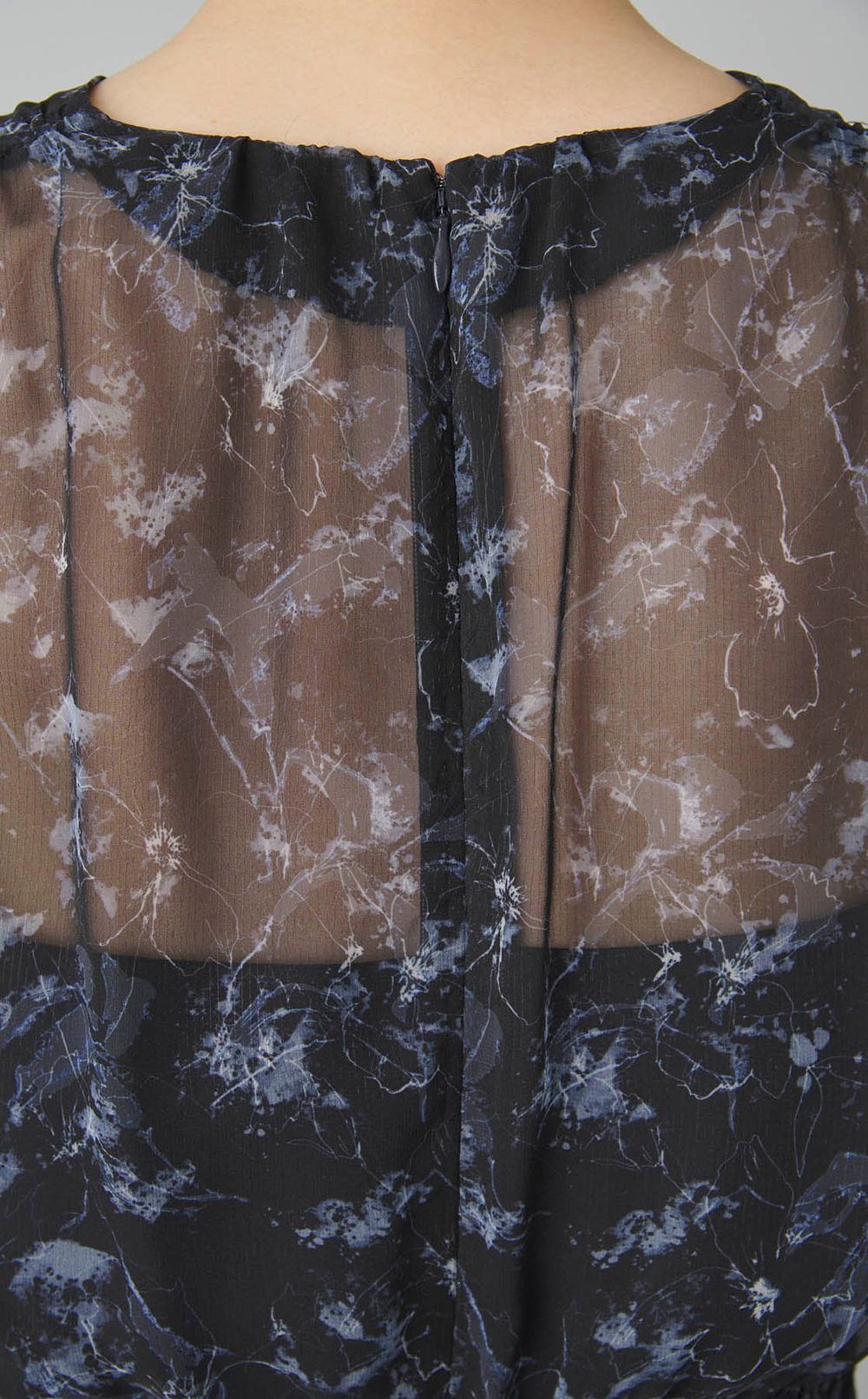 ラインフラワープリントワンピース