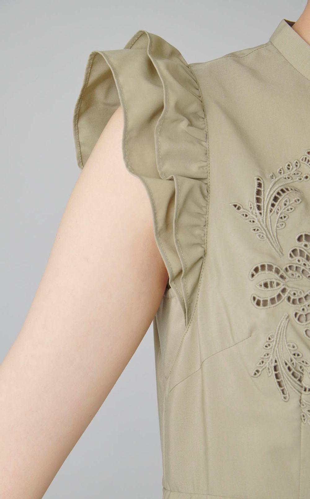 カットワークティアードワンピース