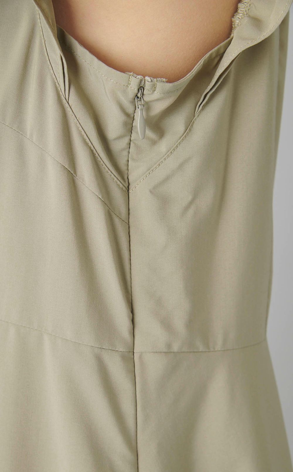 カットワークティアードワンピース