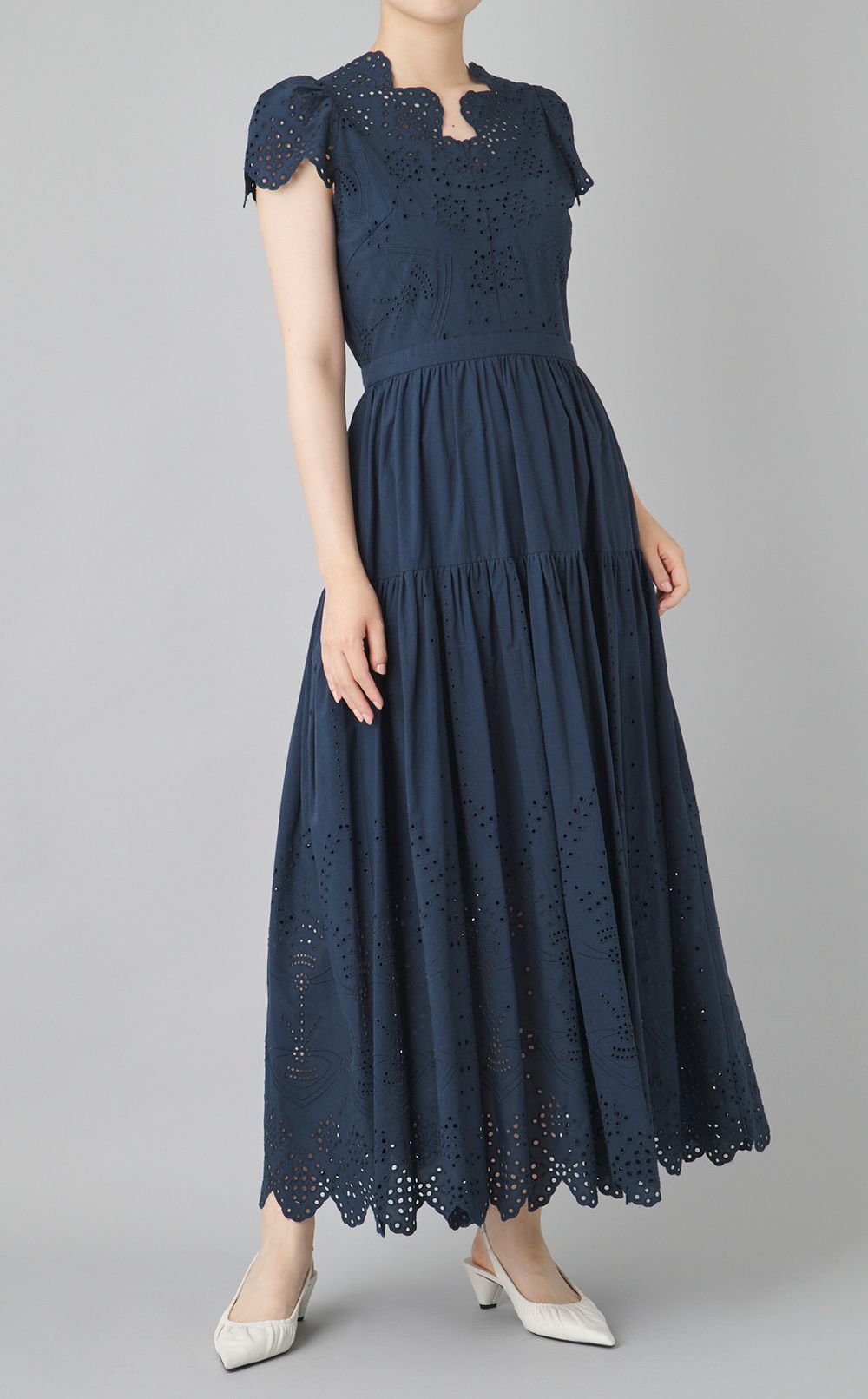 スカラレースカットワークワンピース