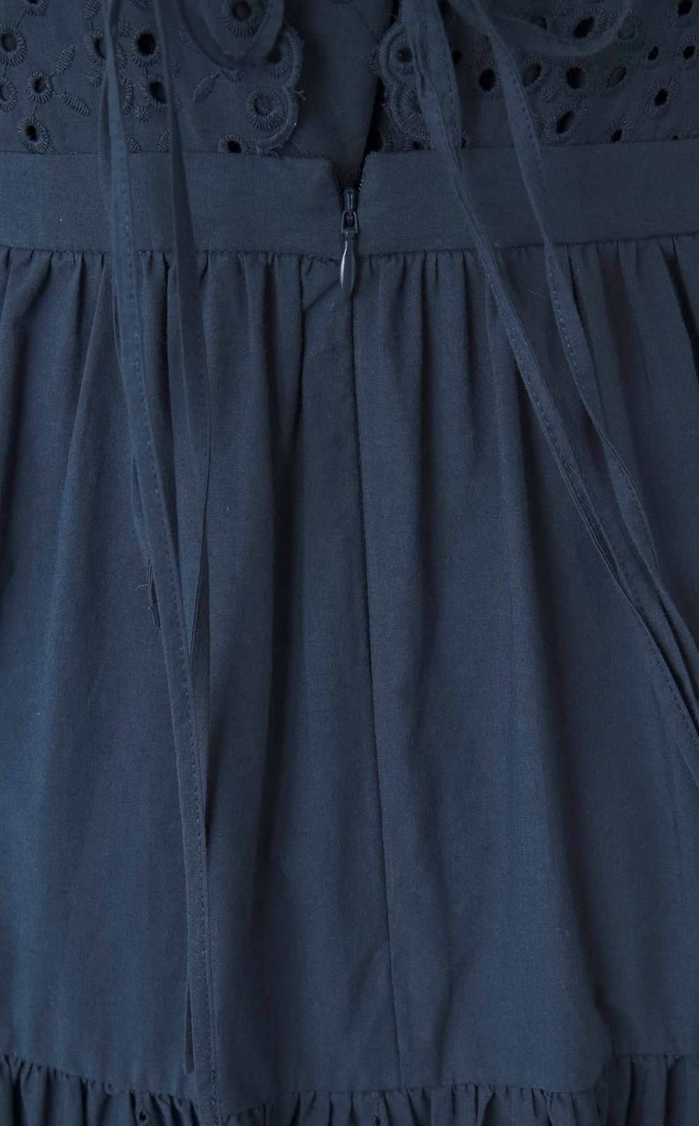 スカラレースカットワークワンピース