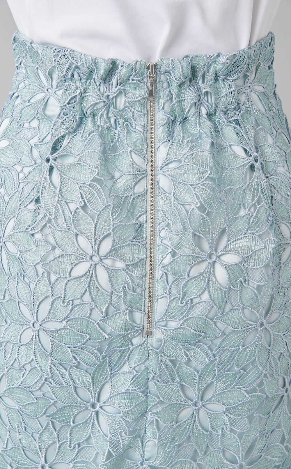 ラメレース Iラインスカート