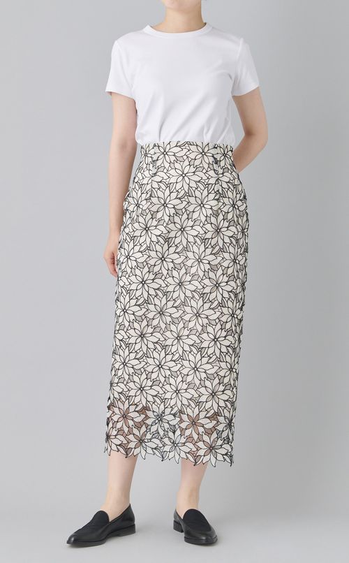 ラメレース Iラインスカート