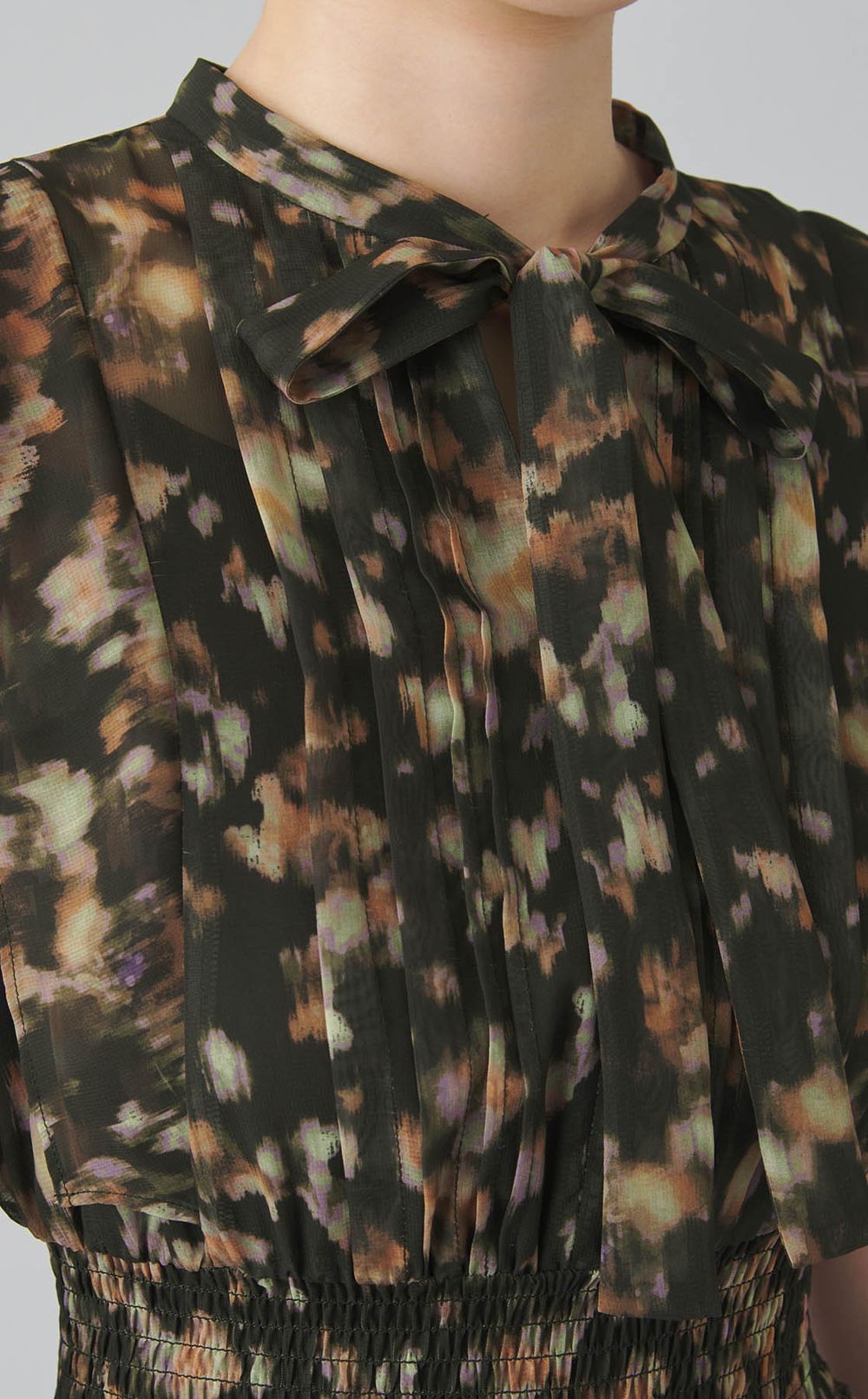 フラワープリントワンピース