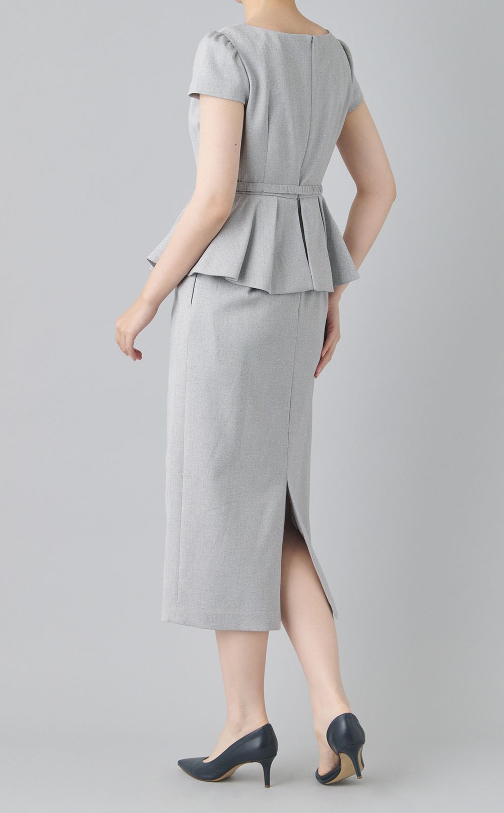 ベルト付きペプラムタイトワンピース