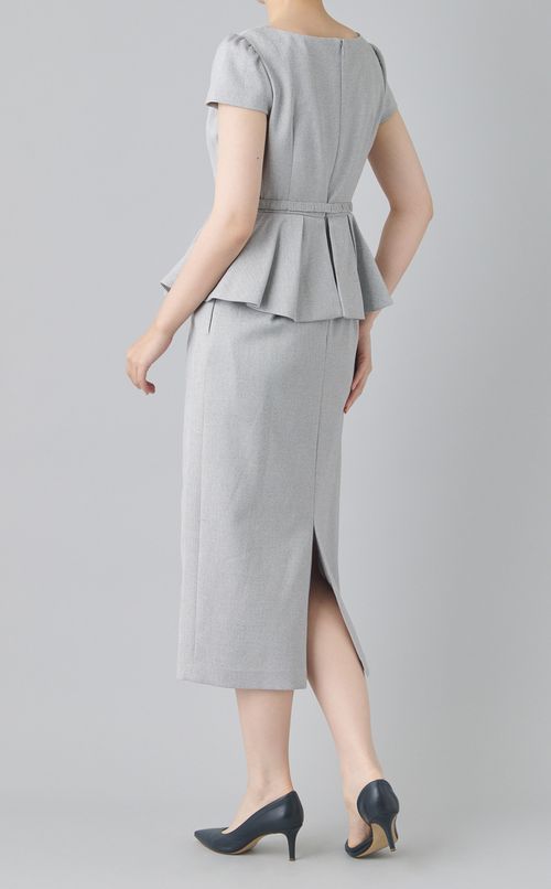 ベルト付きペプラムタイトワンピース